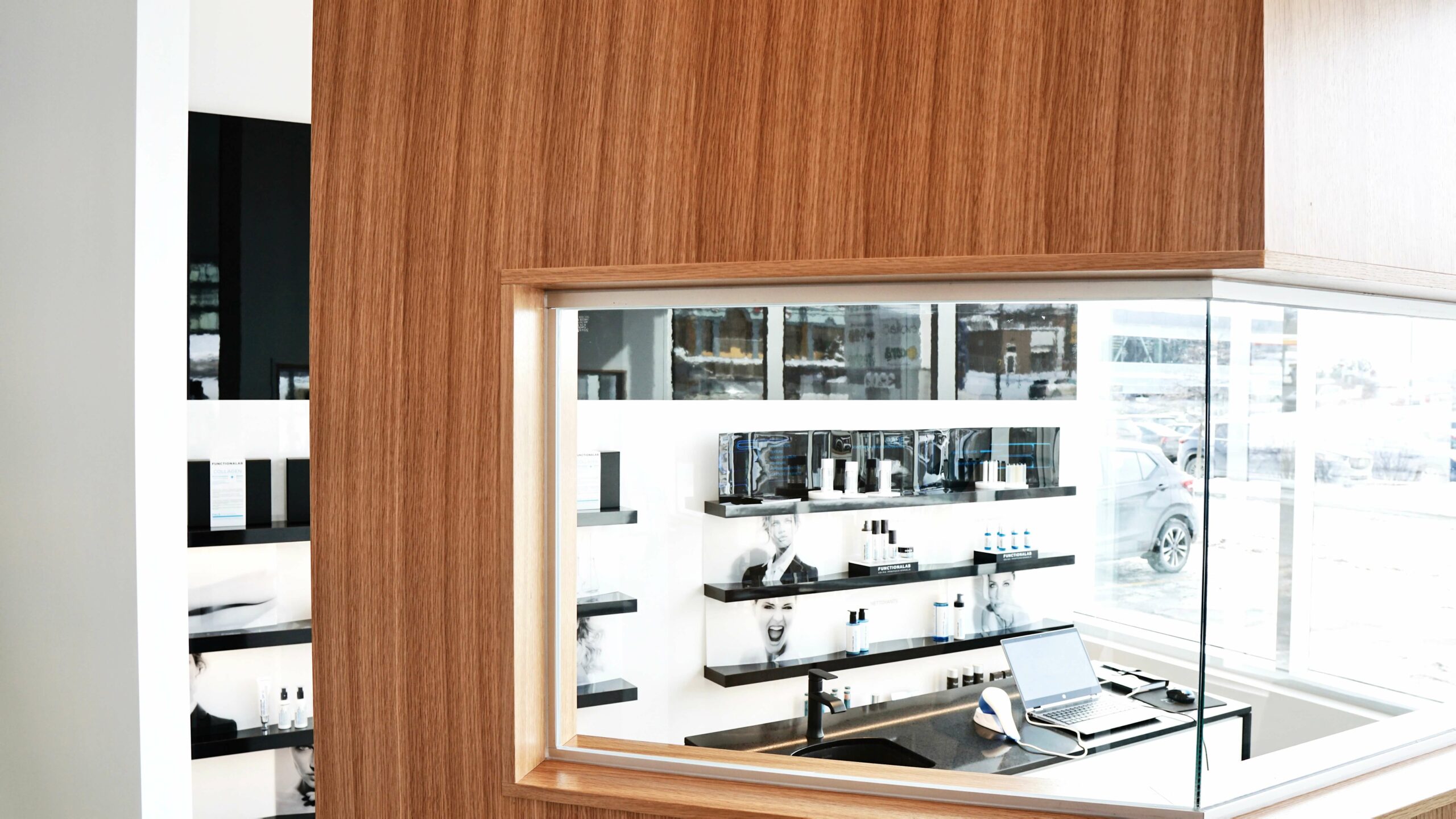 8D7F92B7-7598-4800-84D6-25E5A6A537C8