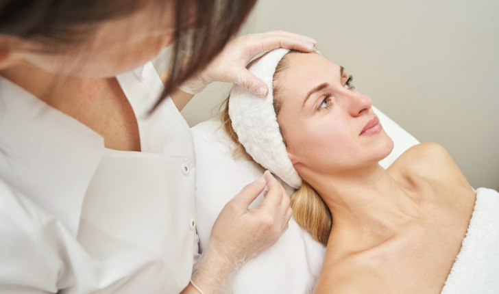 A photo of a dermapure clinic procedure room