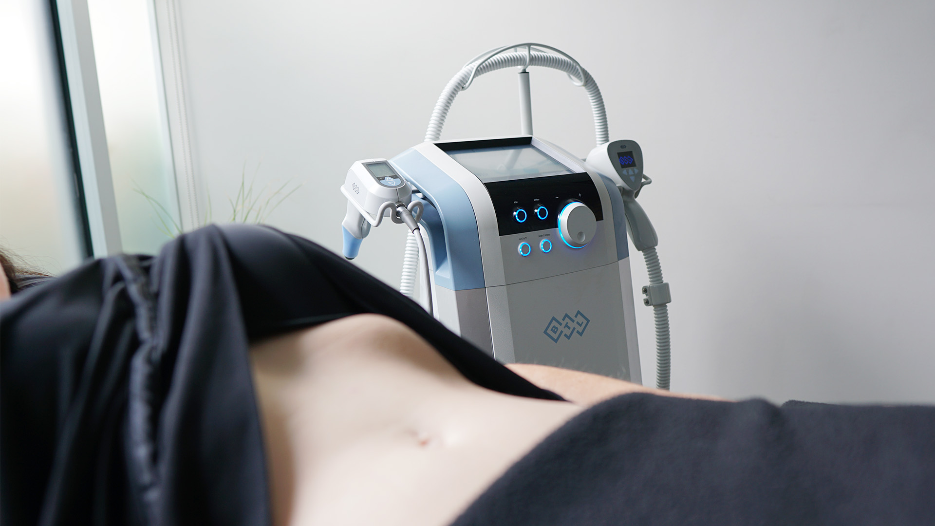 A photo of a dermapure clinic procedure room